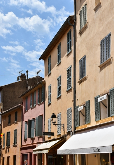 Agapara & Blush Éditions: Mediterranean elegance in Saint-Tropez